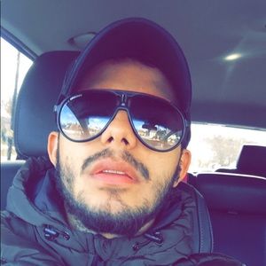 Meet your Posher, Adrian